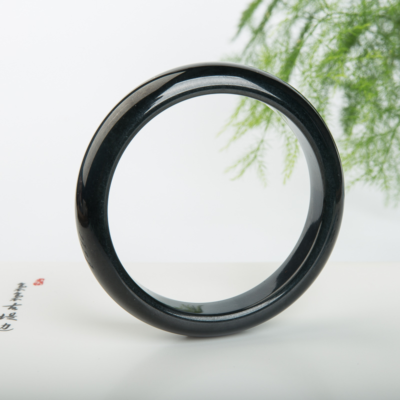 60mm和田青玉手镯-红掌柜