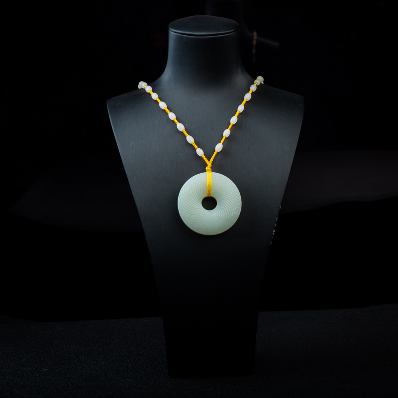 和田青白玉平安扣吊坠-红掌柜