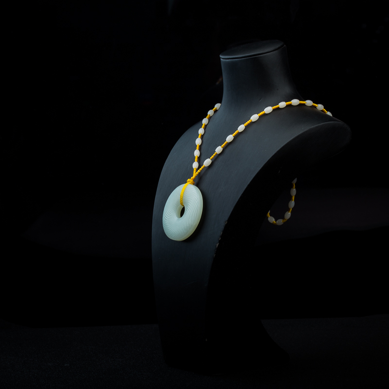 山料和田青白玉平安扣吊坠-红掌柜