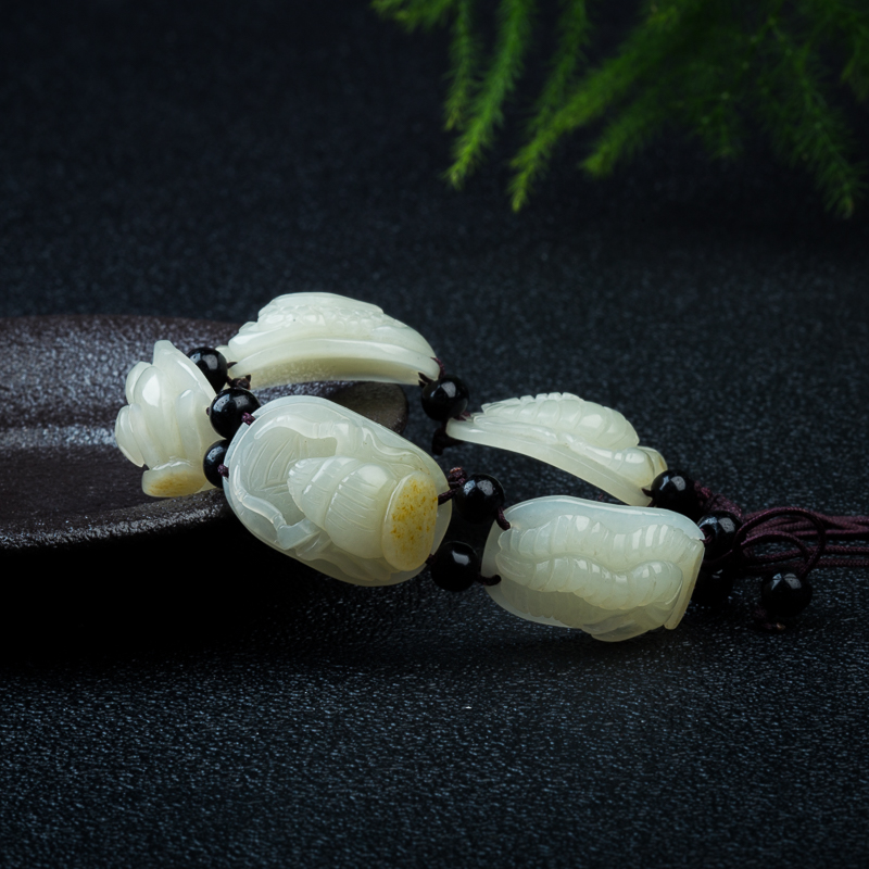 天然和田白玉富甲天下手牌-红掌柜