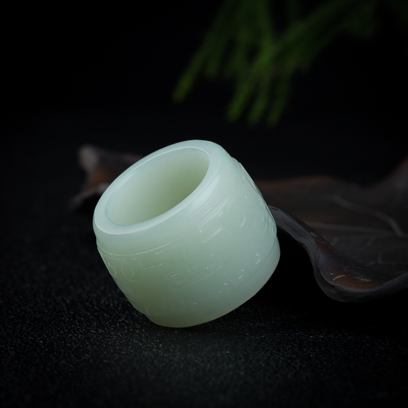 和田青白玉扳指-红掌柜