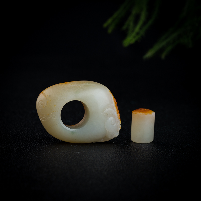 和田玉貔貅扳指-红掌柜