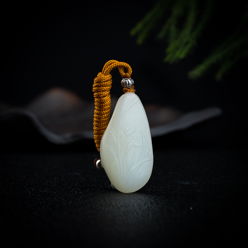 籽料和田白玉石上兰花吊坠-红掌柜