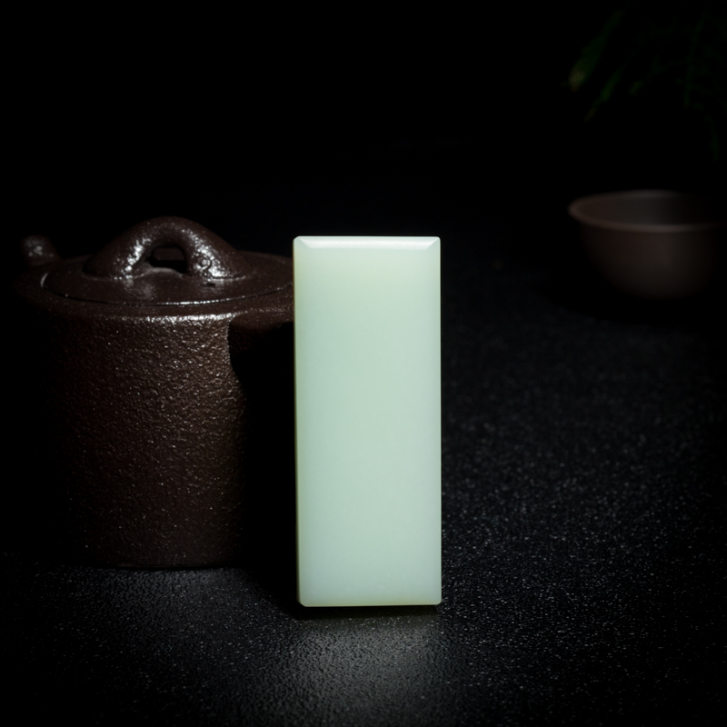 天然新疆和田青玉蓦然回首吊坠-红掌柜