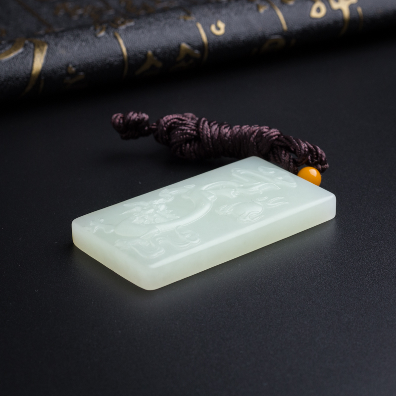 俄料和田玉吊坠-红掌柜