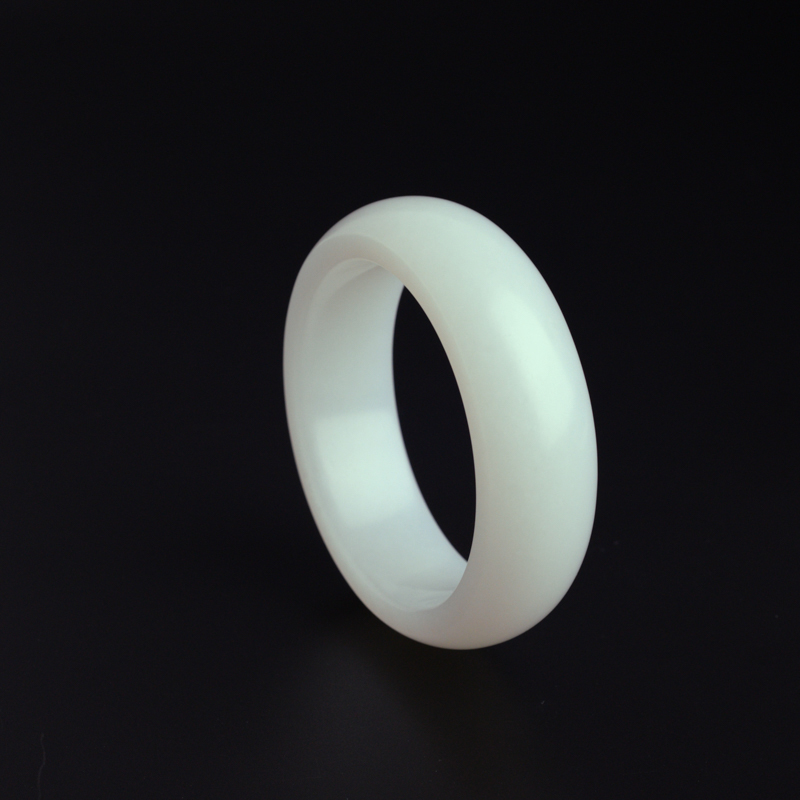 新疆和田玉手镯-红掌柜珠宝