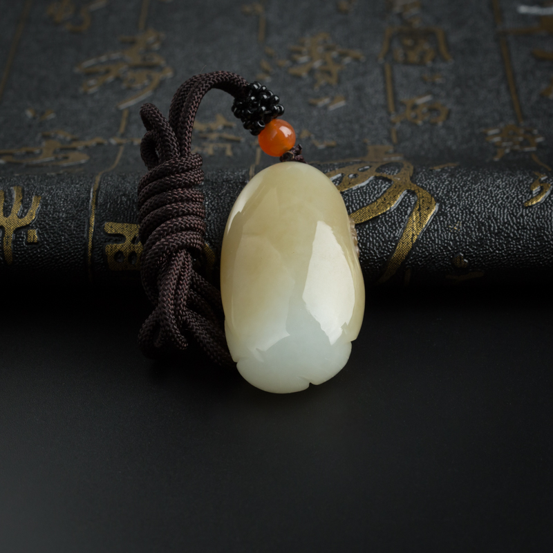 新疆和田玉吊坠-红掌柜