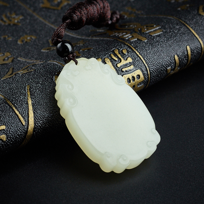 和田玉无事牌吊坠-红掌柜