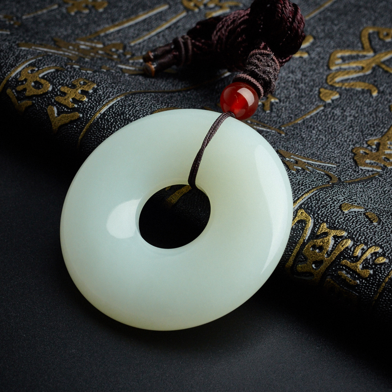 新疆和田玉平安扣吊坠-红掌柜