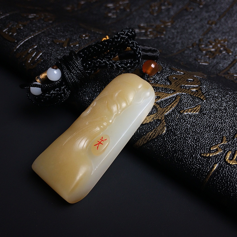 和田玉关公挂坠-红掌柜