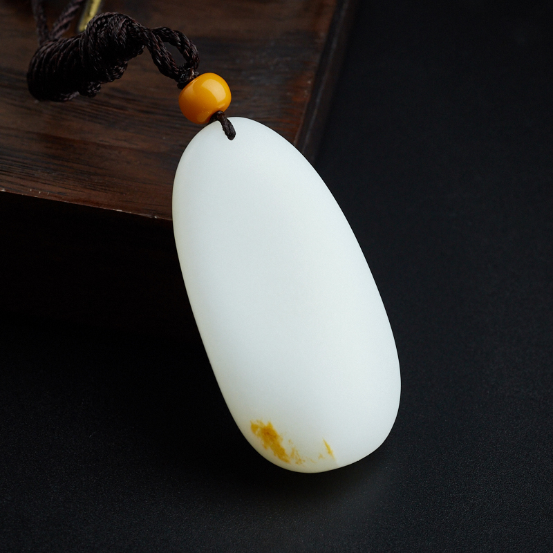 和田玉随形吊坠-红掌柜