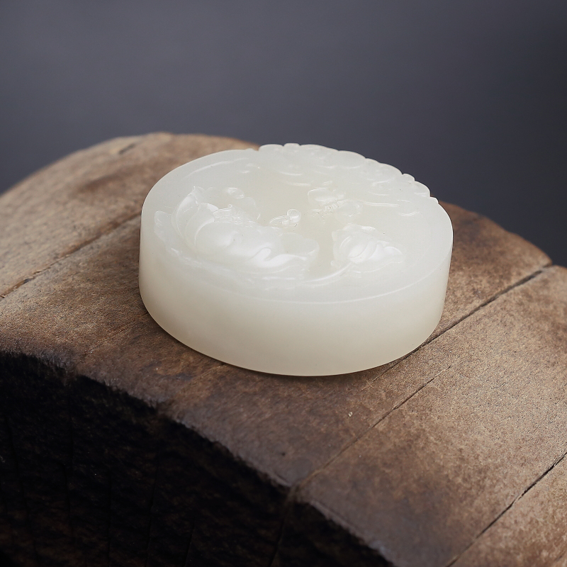 新疆天然山料和田白玉吊坠-红掌柜