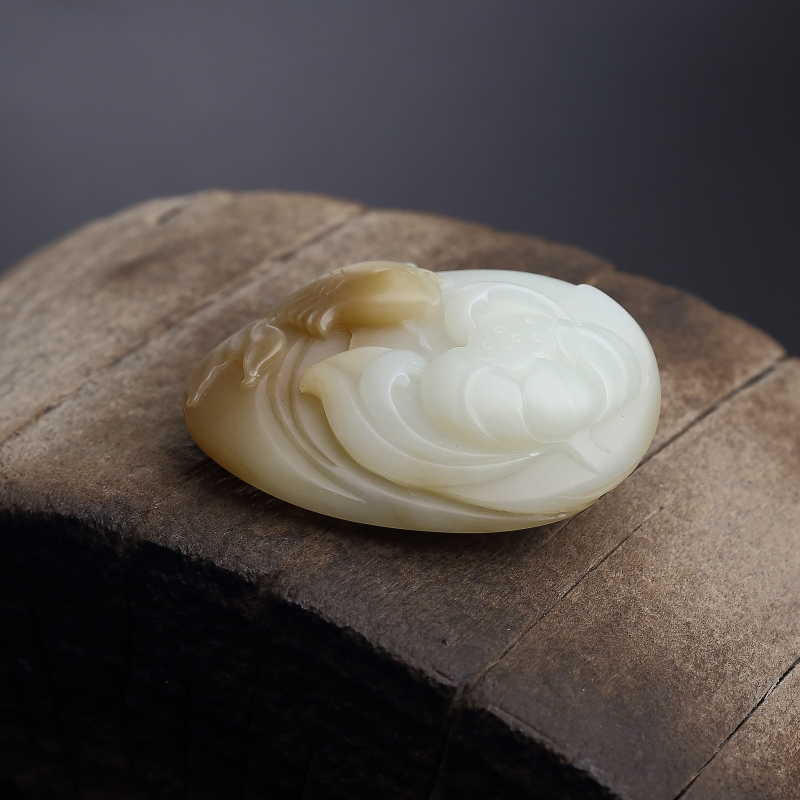 新疆天然山料和田玉连年有余吊坠-红掌柜