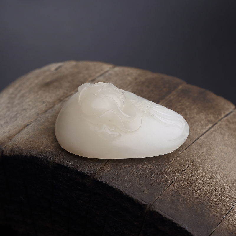 新疆天然山料和田白玉吊坠-红掌柜