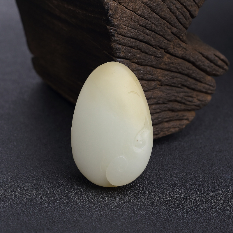 天然山料和田玉连年有余吊坠-红掌柜