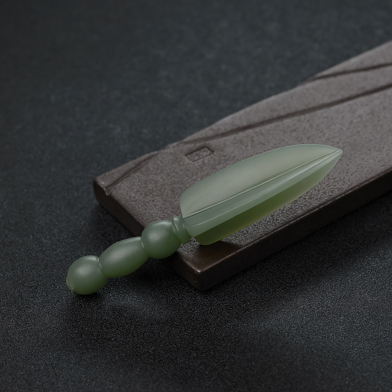 和田碧玉金刚杵吊坠-红掌柜