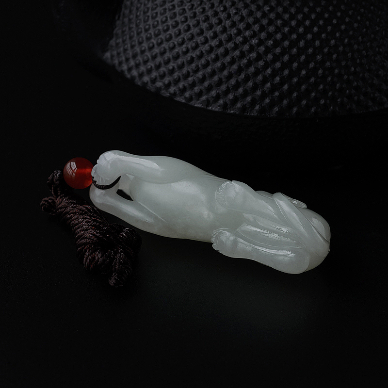 俄料和田玉狗吊坠-红掌柜