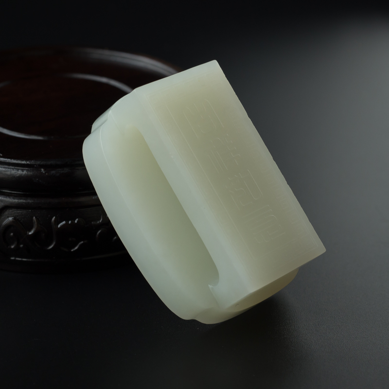 新疆和田玉龙皮带扣-红掌柜