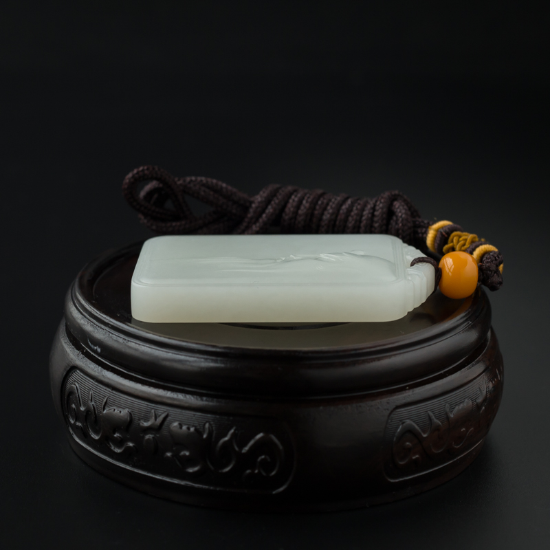 新疆和田玉关公吊坠-红掌柜