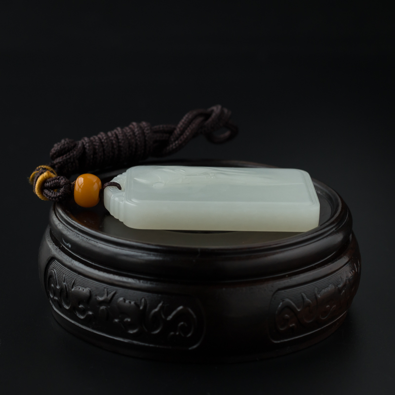 新疆和田玉关公-红掌柜