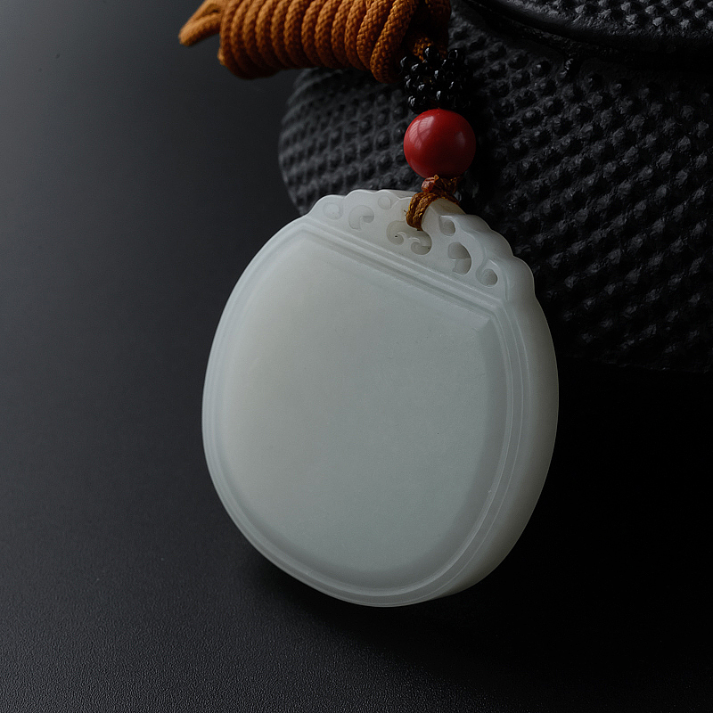 和田玉无事牌-红掌柜