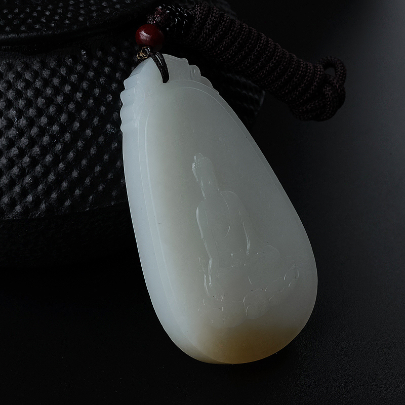 和田玉吊坠-红掌柜