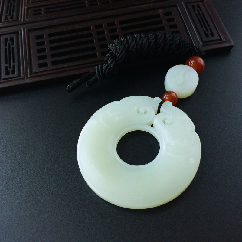 俄料天然和田玉双龙吊坠-红掌柜