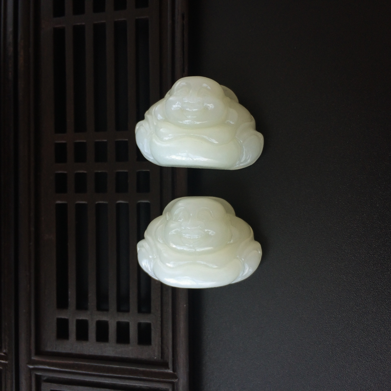 新疆和田玉吊坠-红掌柜