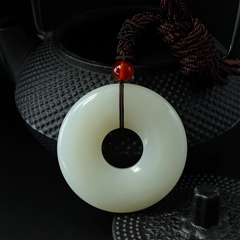 和田玉平安扣吊坠-红掌柜