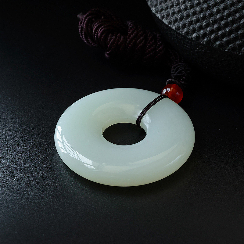 新疆和田玉平安扣-红掌柜