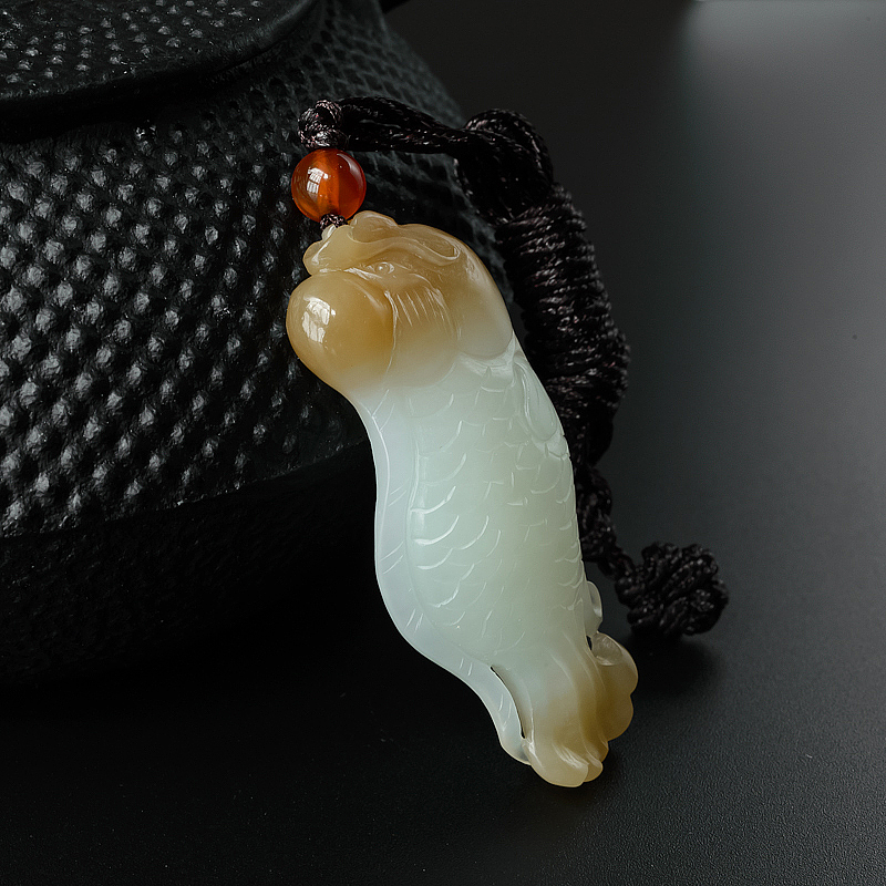 和田玉吊坠-红掌柜