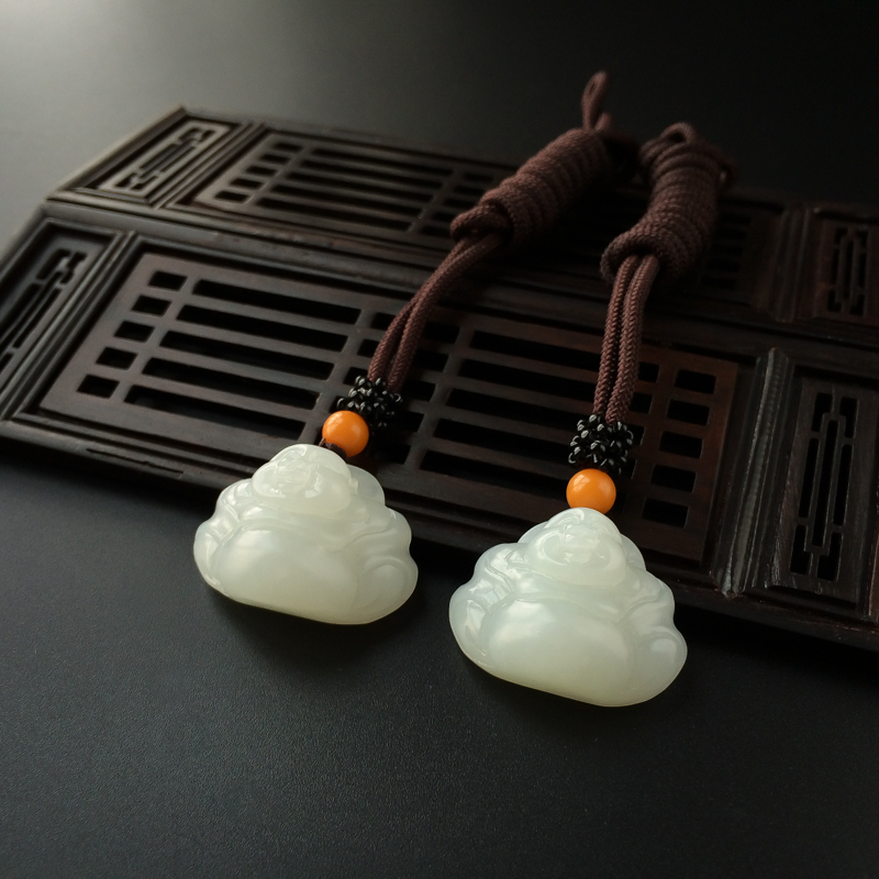 和田玉吊坠-红掌柜