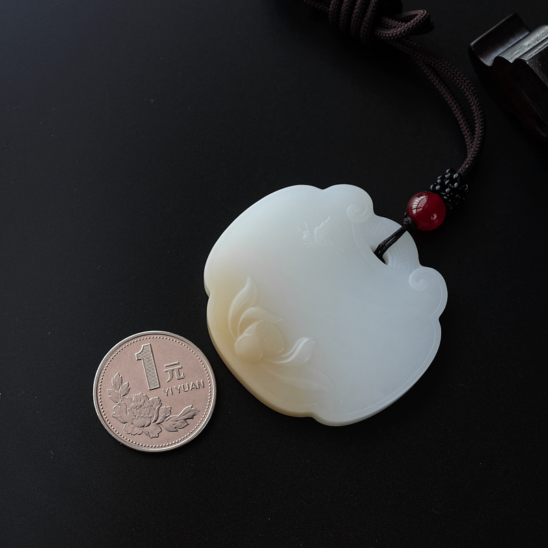 新疆和田玉挂坠 - 红掌柜