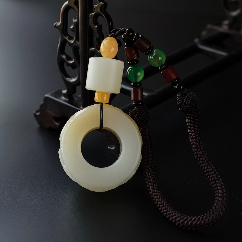 新疆天然和田玉糖色手把件 - 红掌柜