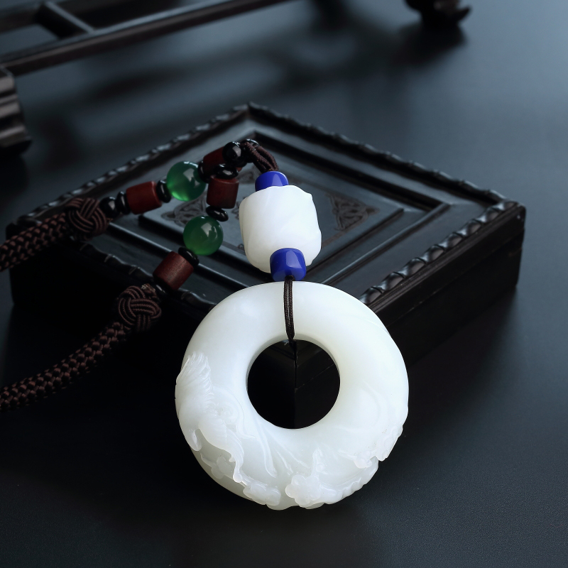 新疆天然和田玉喜上眉梢挂件-红掌柜