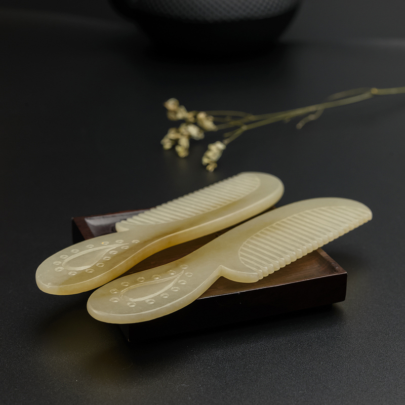 天然和田玉-红掌柜