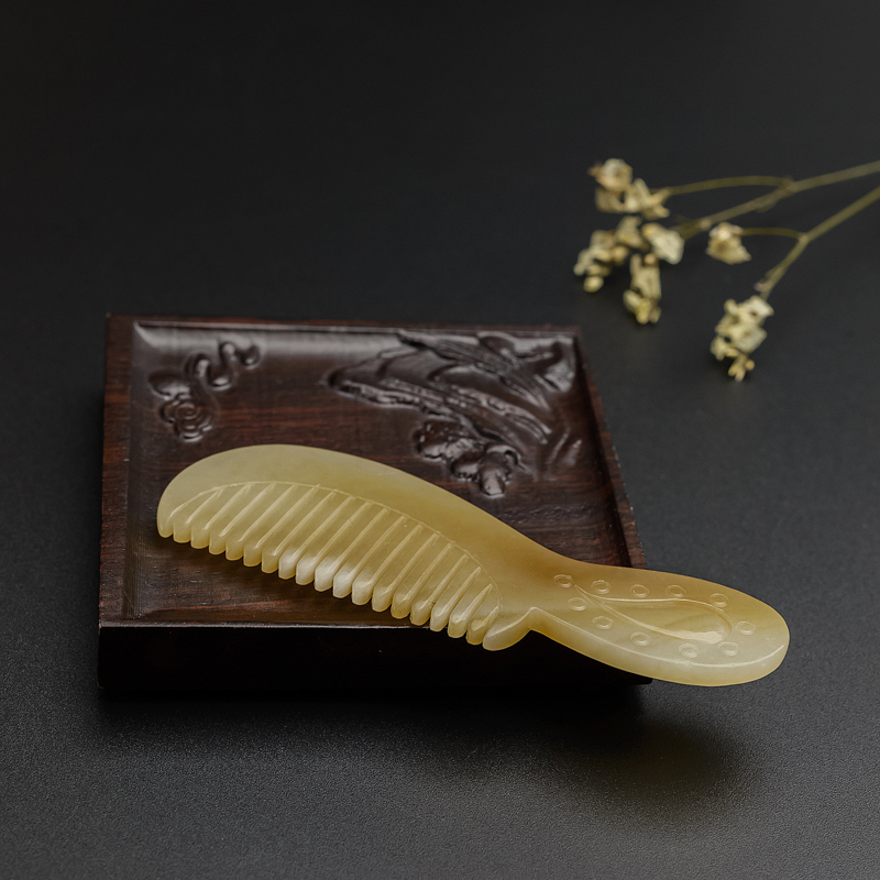 天然和田玉-红掌柜