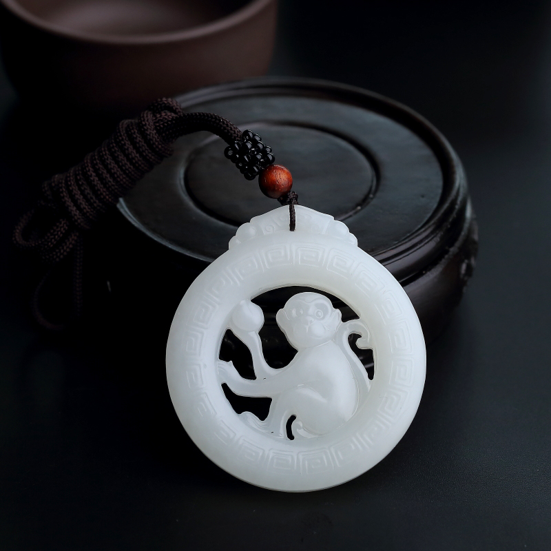 新疆天然和田玉生肖猴吊坠-红掌柜