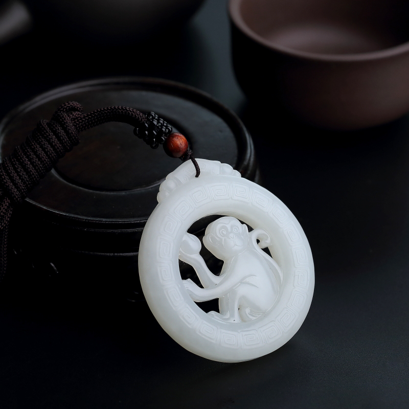 天然和田玉生肖猴吊坠-红掌柜