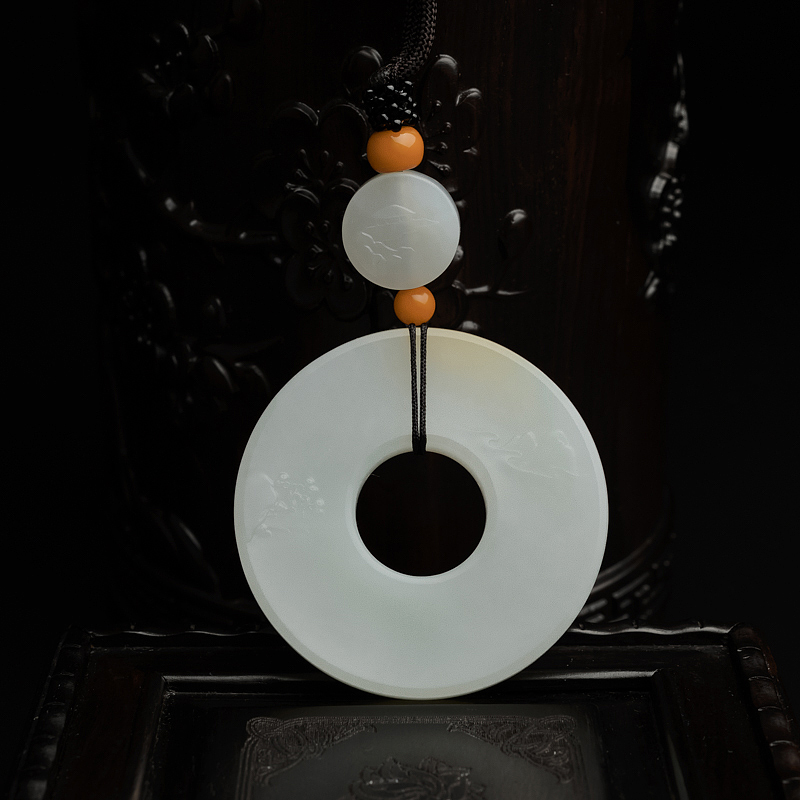 和田玉吊坠 - 红掌柜