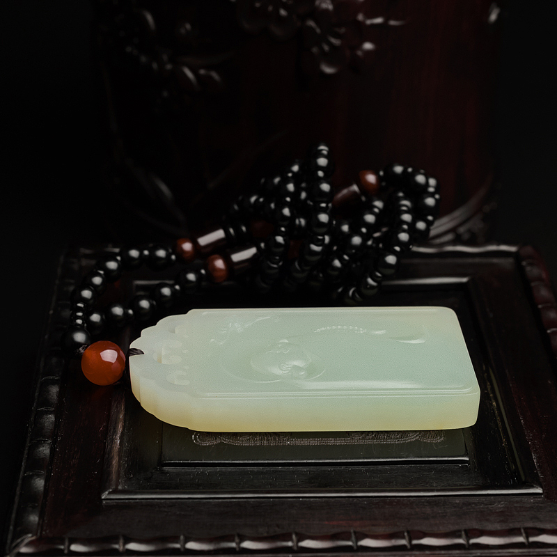 新疆和田玉佛牌吊坠-红掌柜