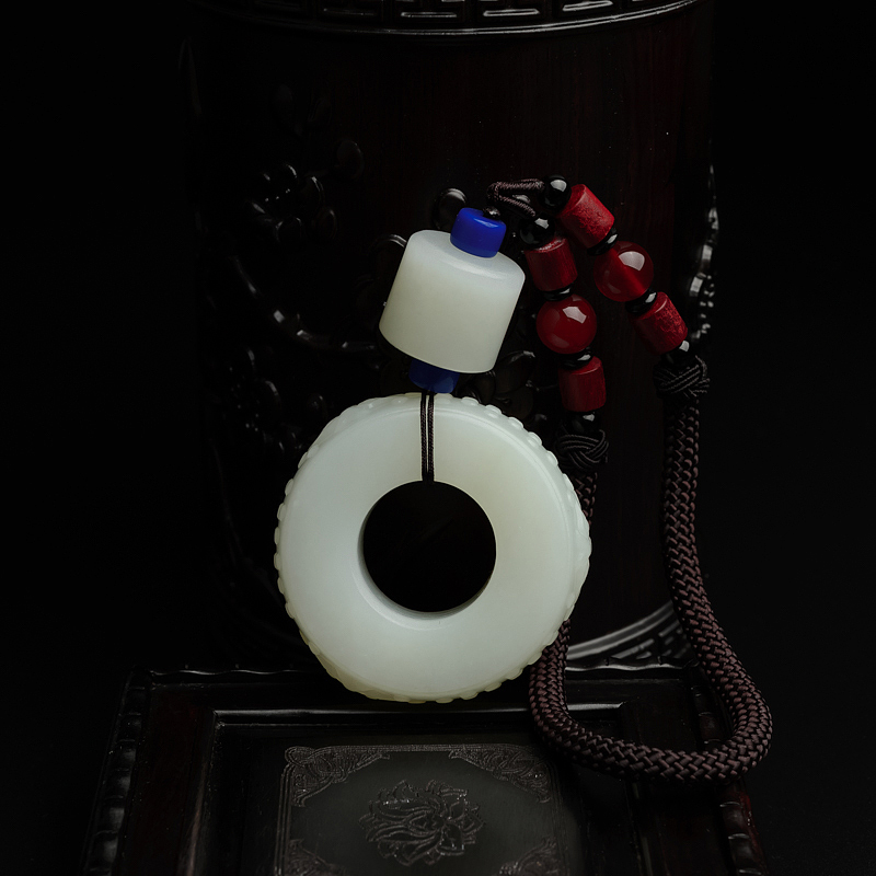 新疆天然和田玉挂坠 - 红掌柜