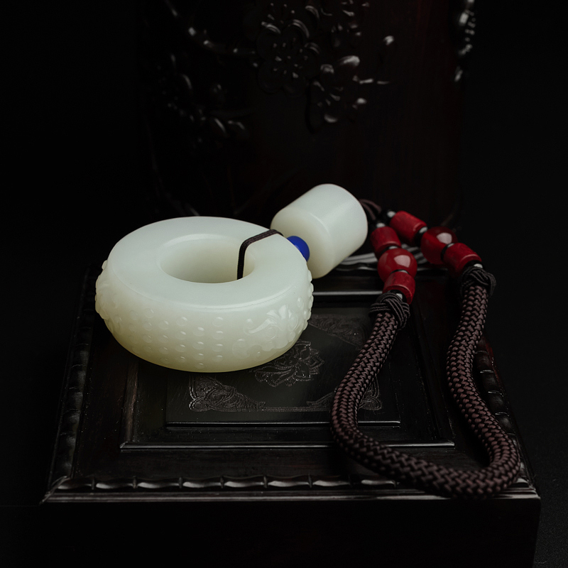 天然和田玉挂坠 - 红掌柜