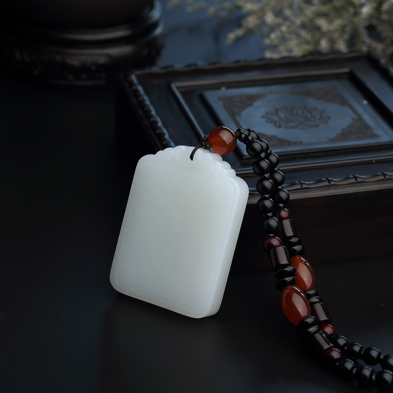 和田羊脂玉无事牌吊坠 - 红掌柜