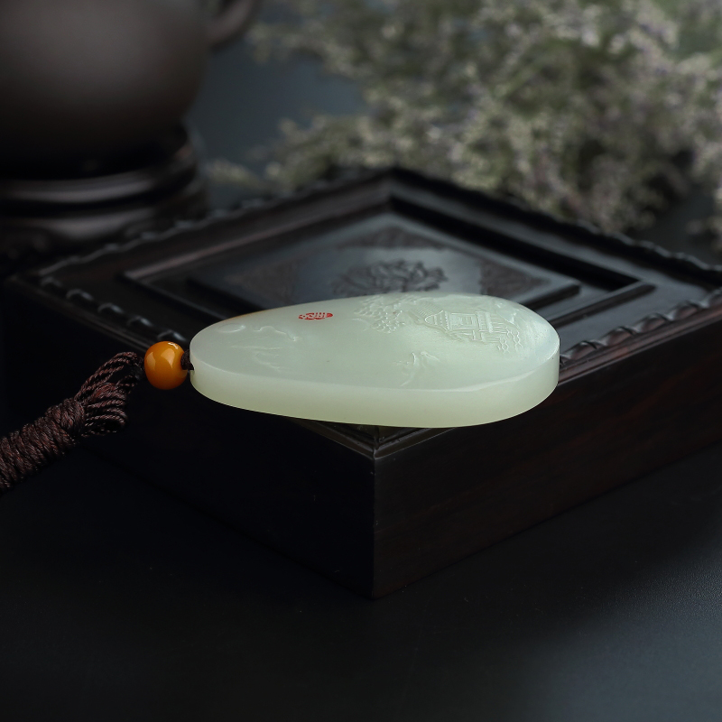 天然新疆和田玉山水吊坠-红掌柜