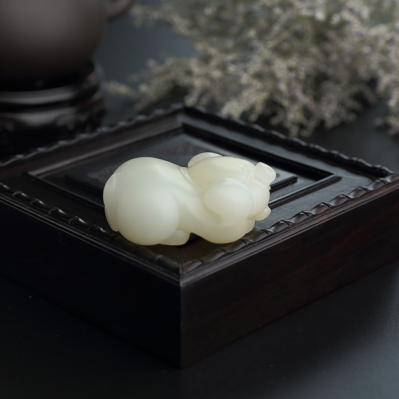 新疆和田玉猪吊坠-红掌柜