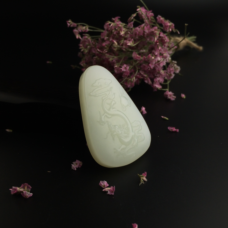 新疆和田玉龙吊坠 - 红掌柜