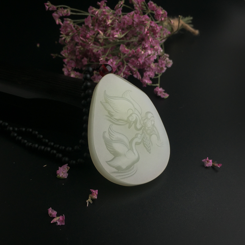 天然和田玉鹅吊坠 - 红掌柜