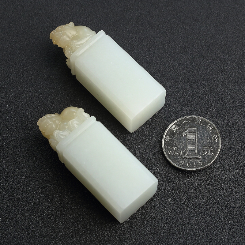 新疆天然和田玉貔貅 - 红掌柜