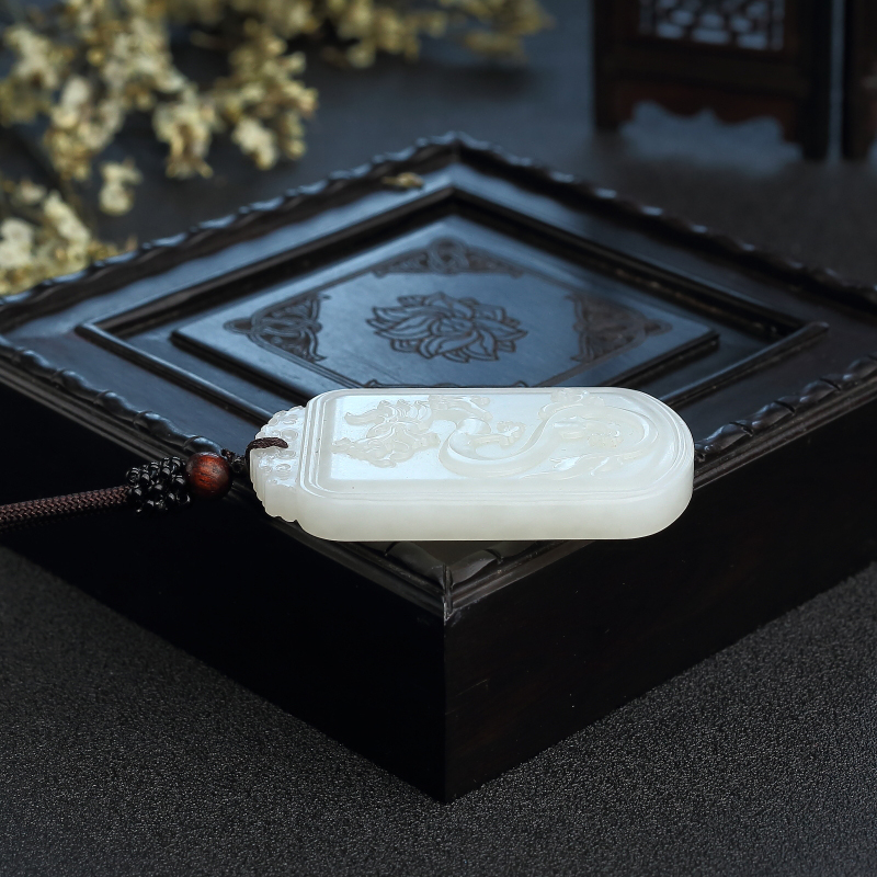 天然和田玉吊坠 - 红掌柜